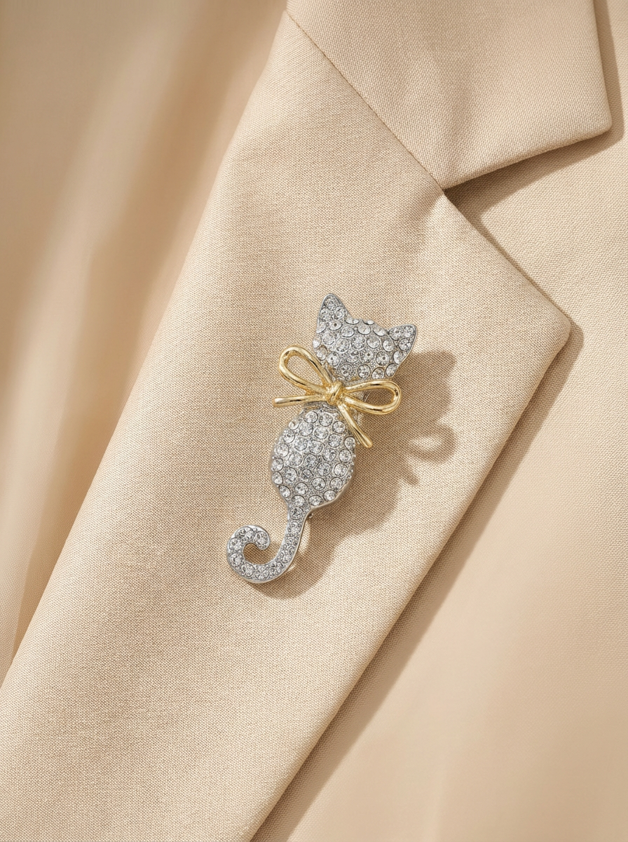 Gilded Ribbon Feline Brooch - VEEKISSY