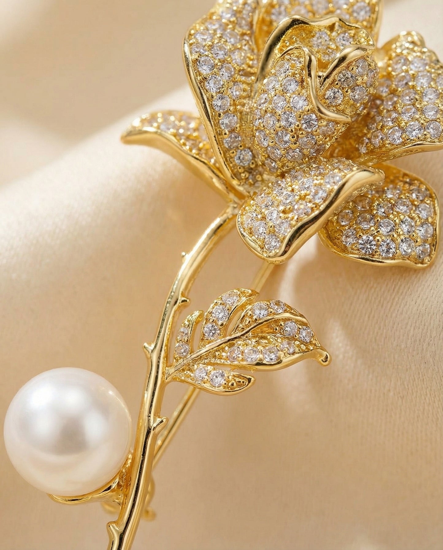 Royal Bloom Pearl Rose Brooch - VEEKISSY