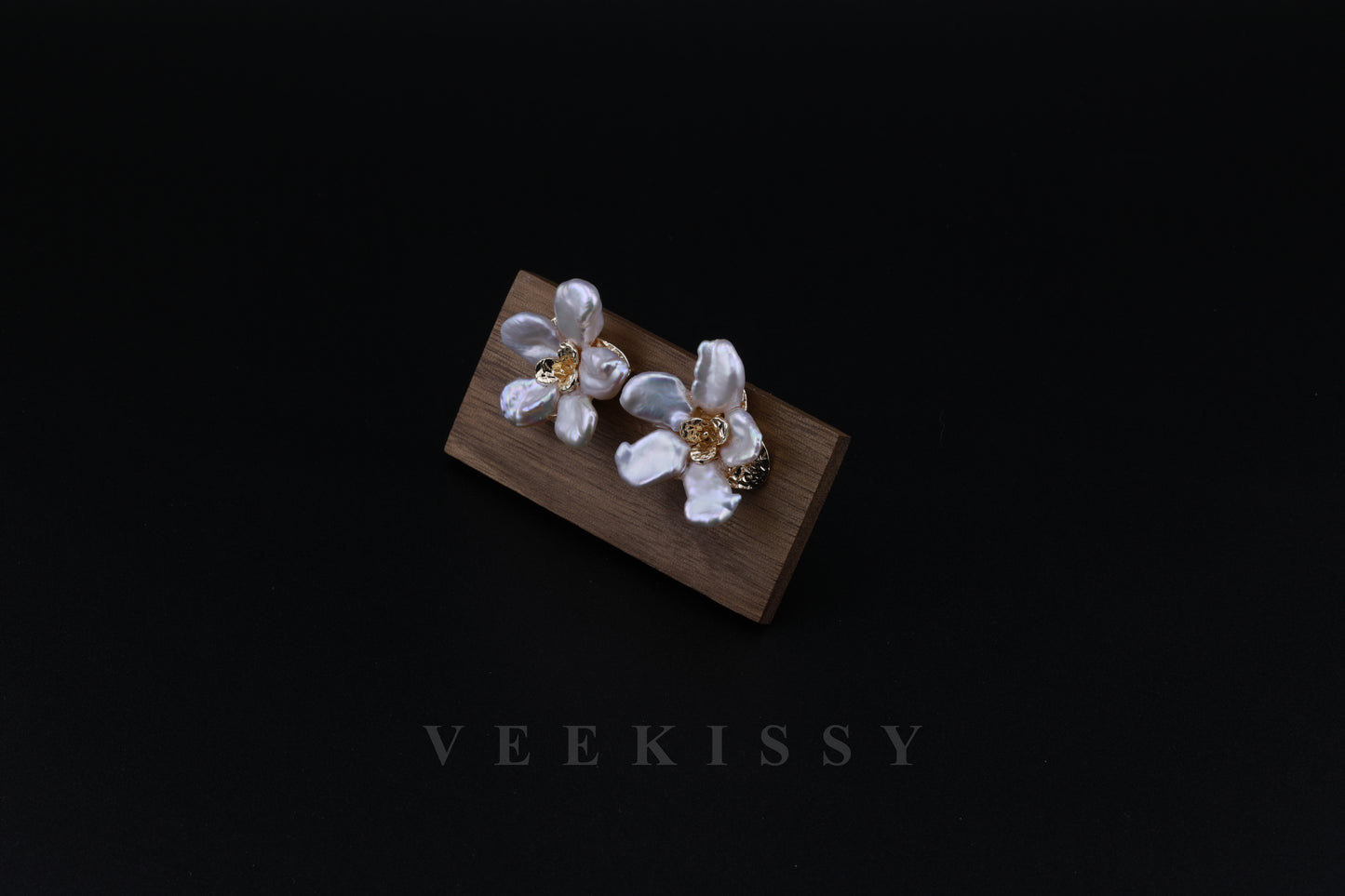 Floral Baroque Pearl Earrings – Handcrafted Elegance in Gold - VEEKISSY