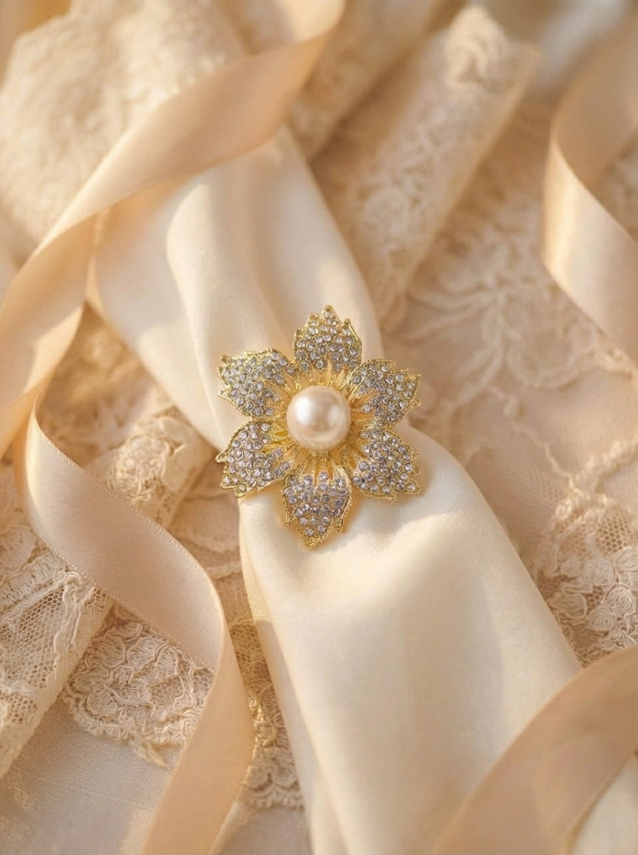 Empress Pearl Floral Brooch - VEEKISSY