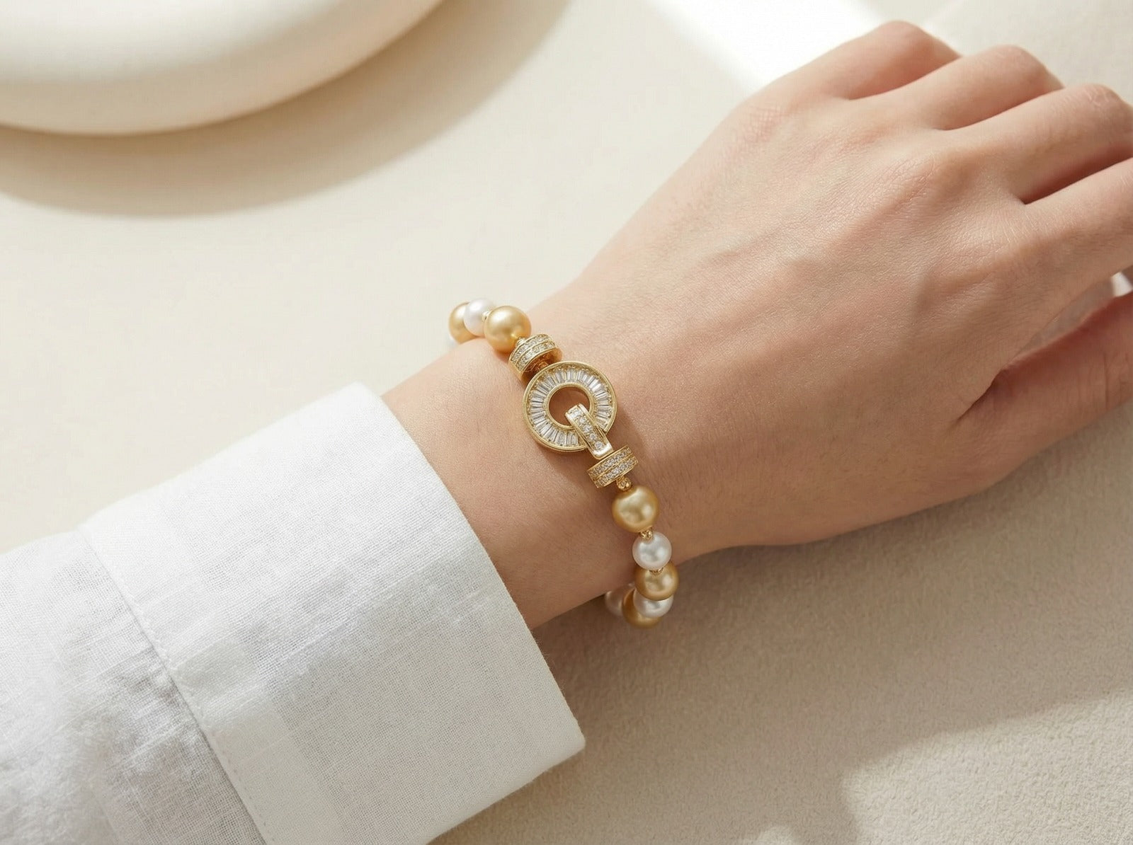 Golden Pearl Bracelet - VEEKISSY