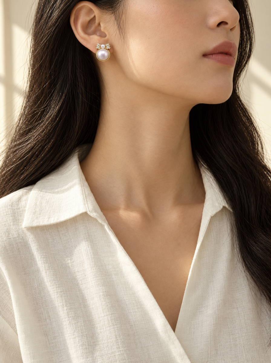 VEEKISSY bow freshwater earrings, model wearing earrings